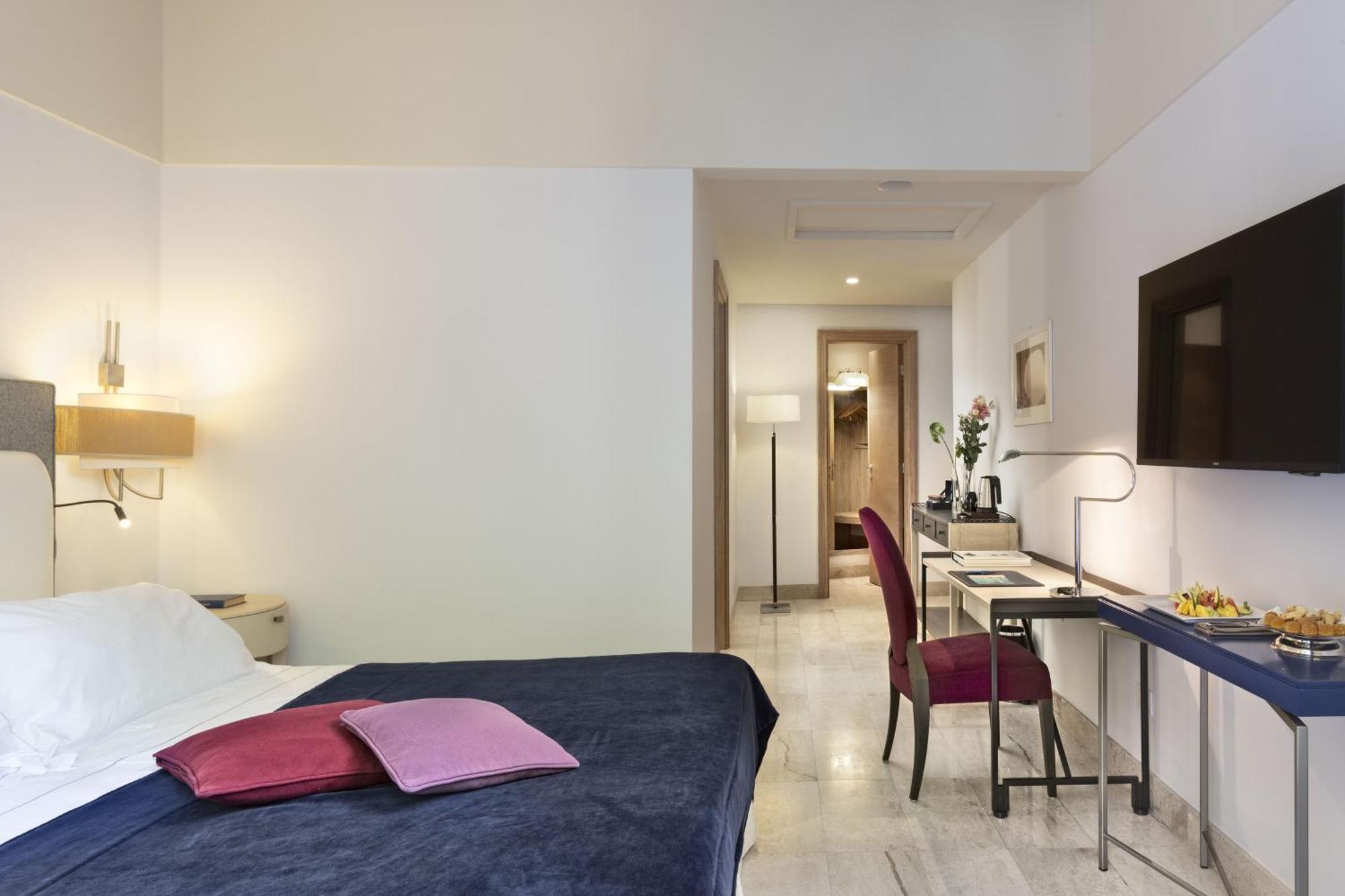 Is Arenas Resort Narbolia Ruang foto